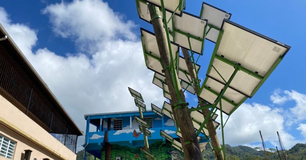Energía Solar en Puerto Rico: El Caso de Adjuntas