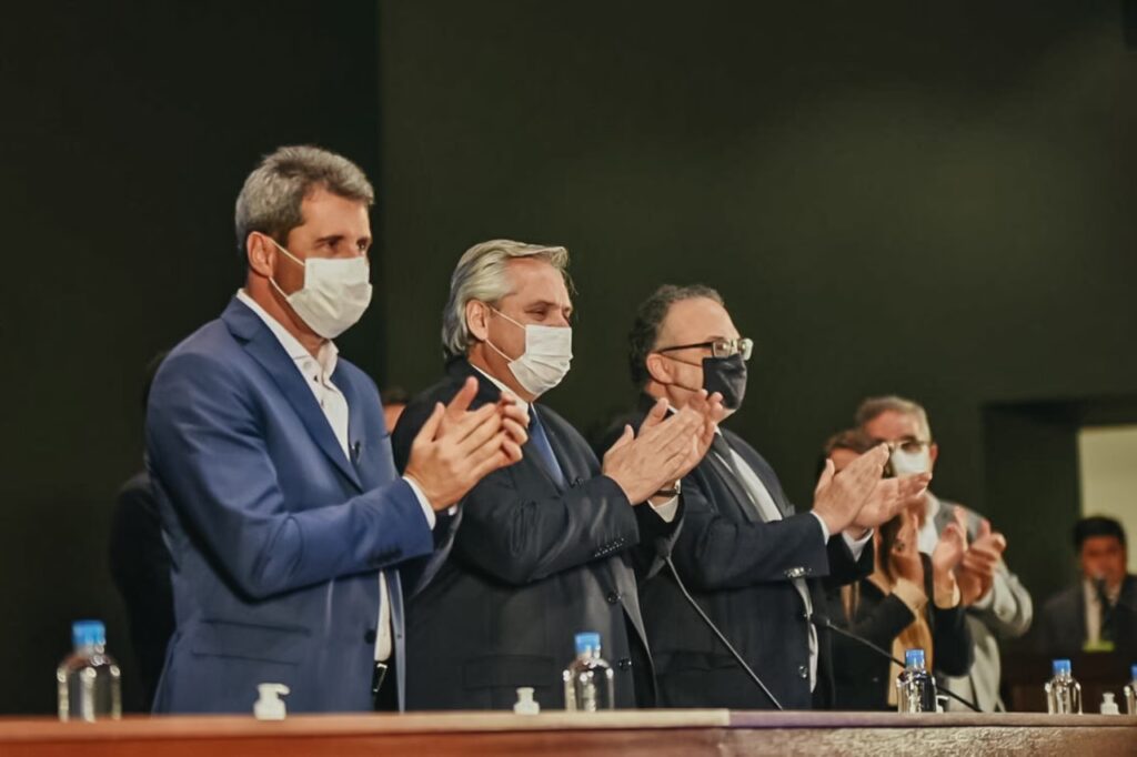 Argentina: Apuesta Nuclear y Oportunidad Solar