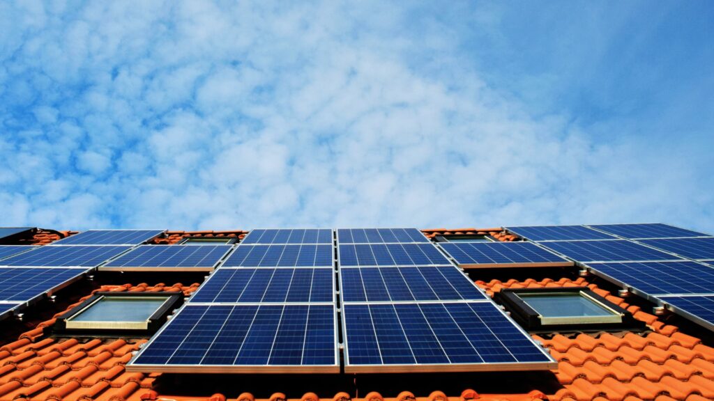 Robots y Energía Renovable: La Fusión del Futuro