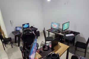 Barrio Solares de Palma, entrada los cardos