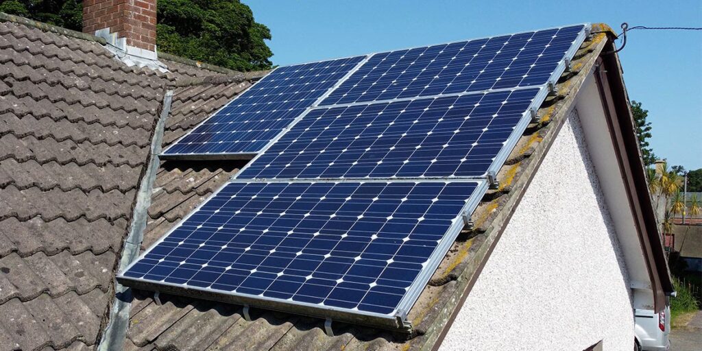 Paneles Solares: Costo, Ahorro y Rentabilidad