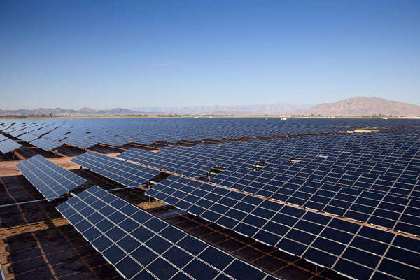 What is the commercial solar tax credit in California?