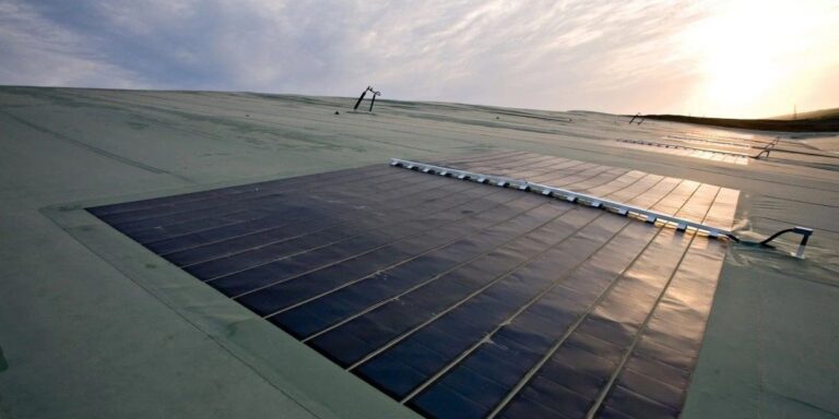 ¿Qué pasa si toco un panel solar? Guía de seguridad