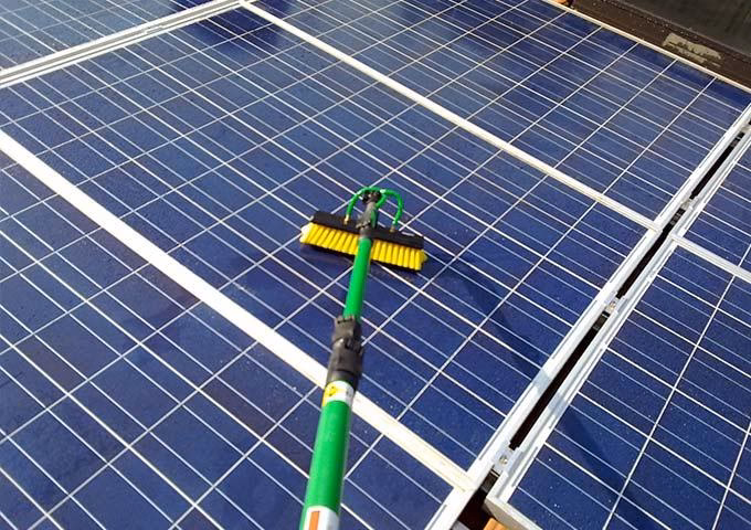 ¿Qué pasa si un panel solar está sucio?