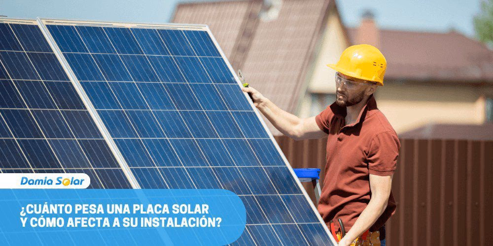 ¿Cuánto pesa un panel solar de 600W?