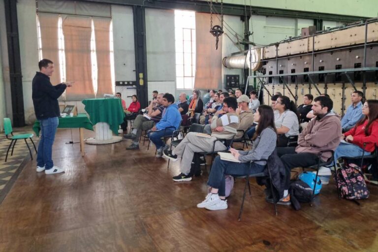 Ecoaldeas: Viviendo en Armonía con el Planeta