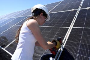 Curso de Paneles Solares: Precios y Qué Aprenderás
