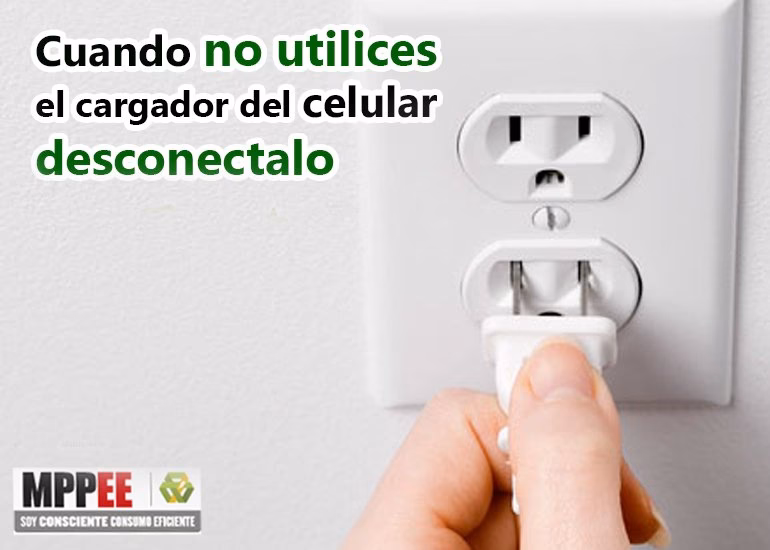 ¿Un cargador consume electricidad cuando está enchufado pero no está en uso?