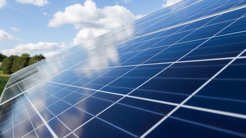 Almería: El Boom del Autoconsumo Solar en Cifras