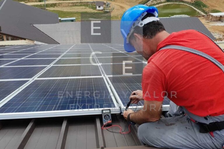 Paneles solares sin permiso: ¿multas en 2024?