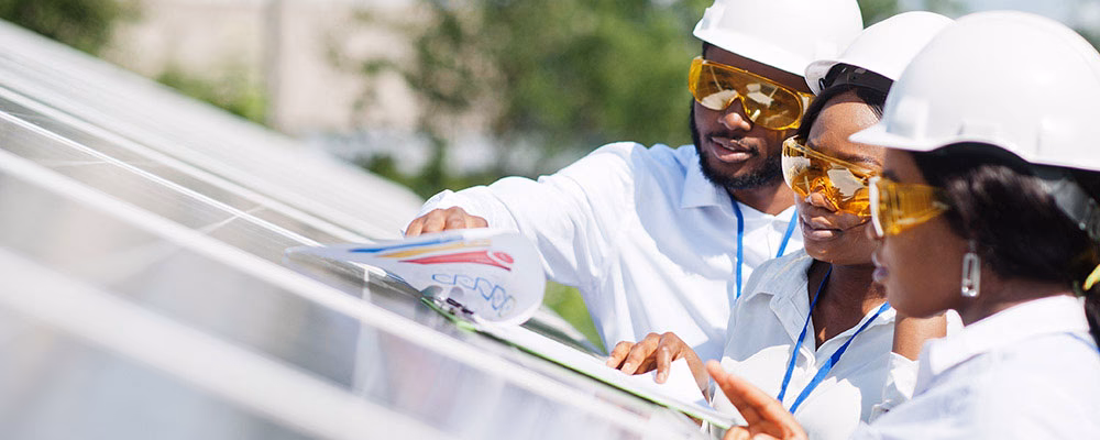 ¿Cómo se llama la carrera que estudia la energía?