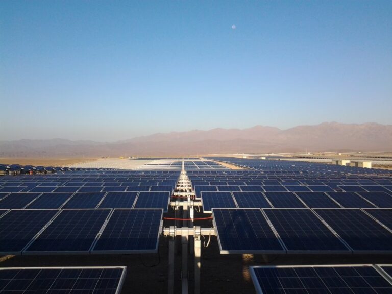 Energía Solar Fotovoltaica: Guía Completa