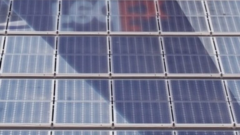 FedEx y su Apuesta Eléctrica: Conoce al Fabricante