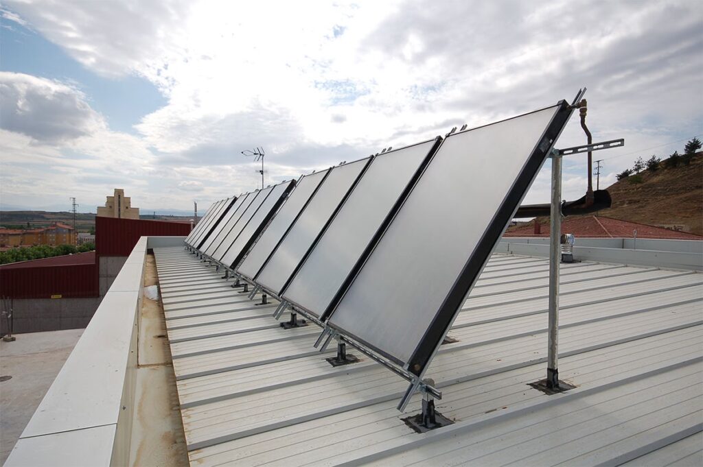 Energía Solar vs. Geotérmica: ¿Cuál es mejor?