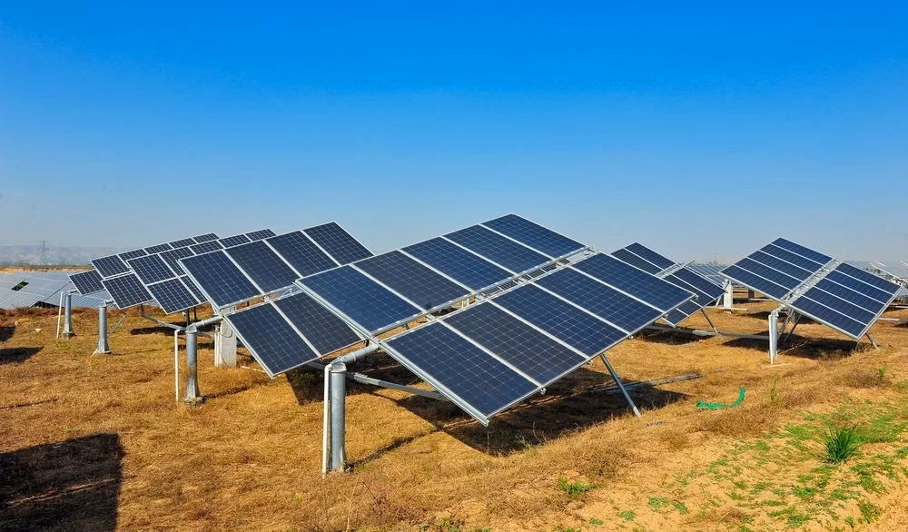 Grafeno y Paneles Solares: La Nueva Frontera