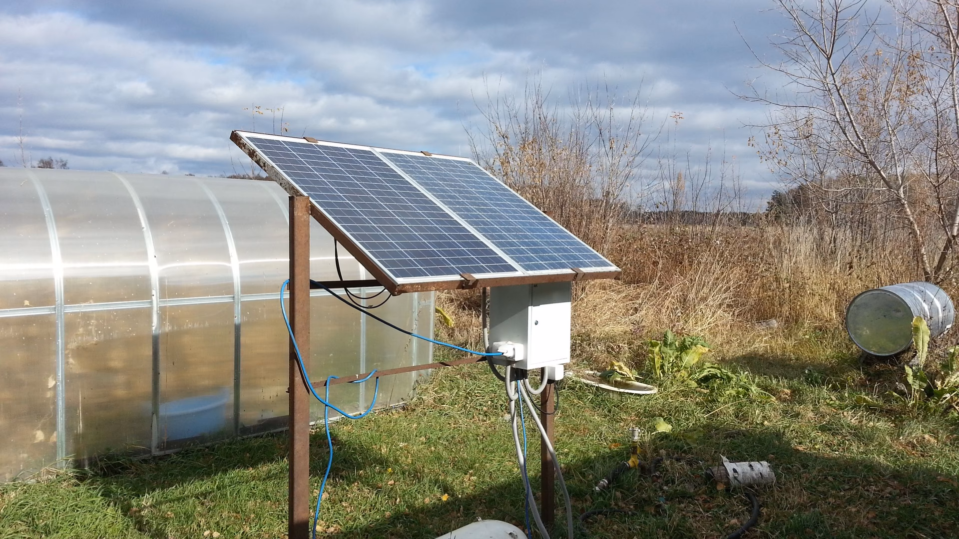 Why can't solar energy be stored?