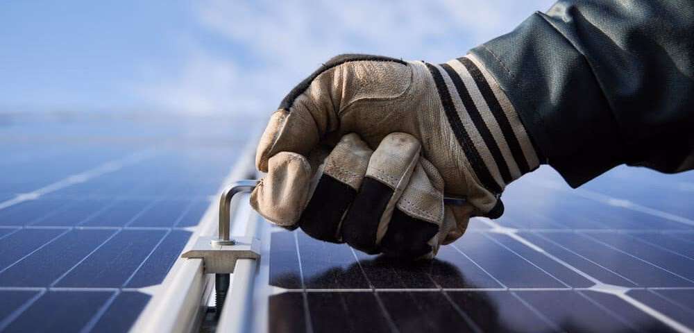 How do you safely disconnect a solar panel?