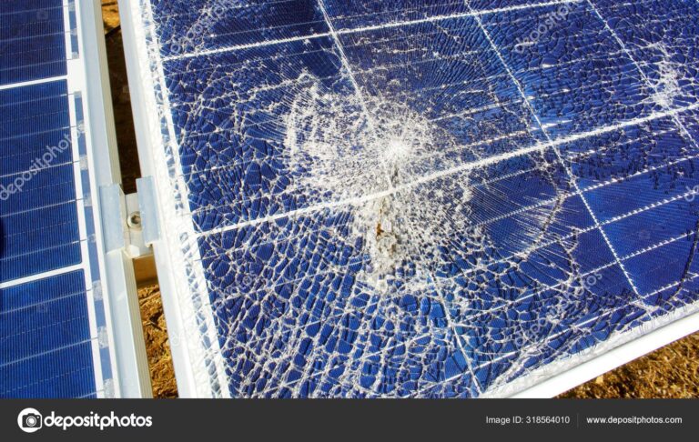 Panel Solar Roto: ¿Reparar o Reemplazar?