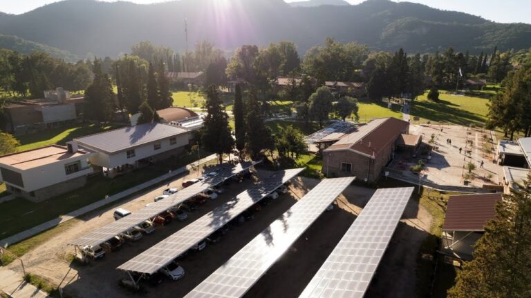 Paneles Solares Viejos: ¿Donar o Reciclar?