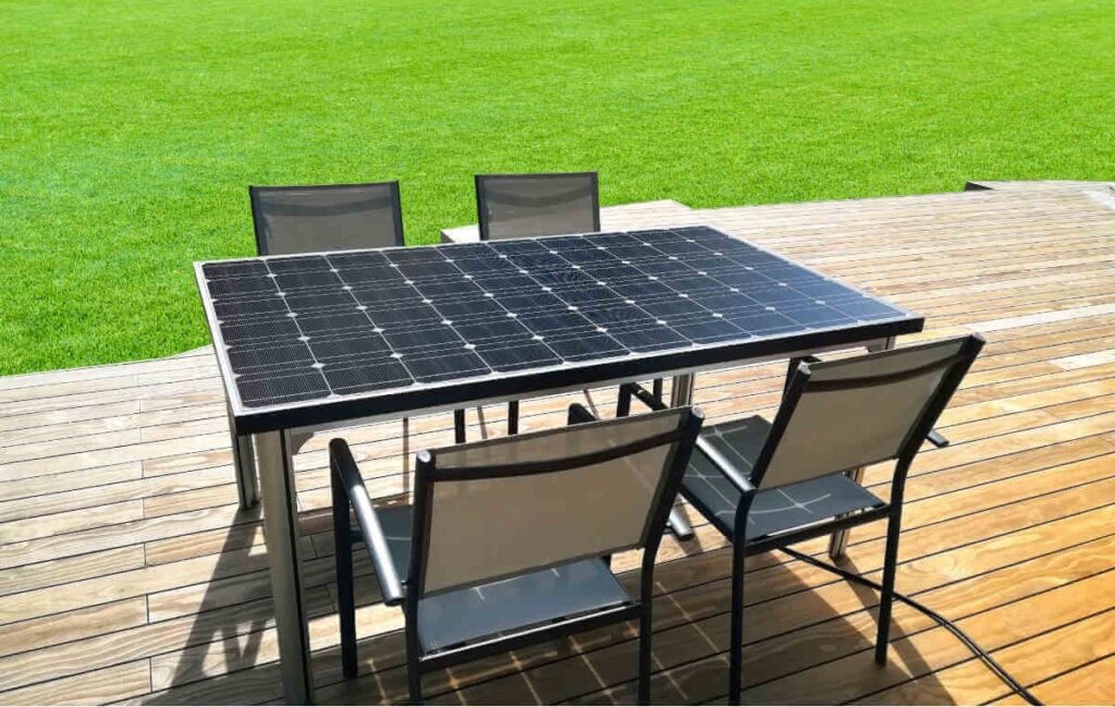 Mesa Solar: Energía y Diseño en tu Jardín