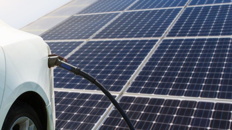 El Silicio: El Corazón de tu Panel Solar