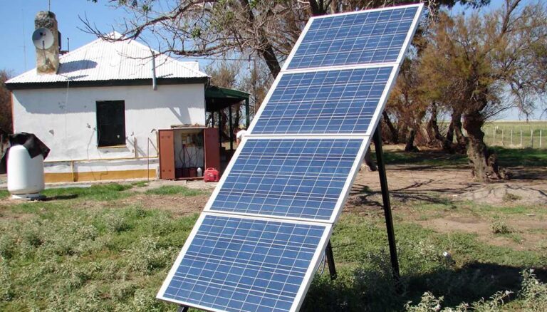 Construir un Parque Solar en tu Terreno: Guía