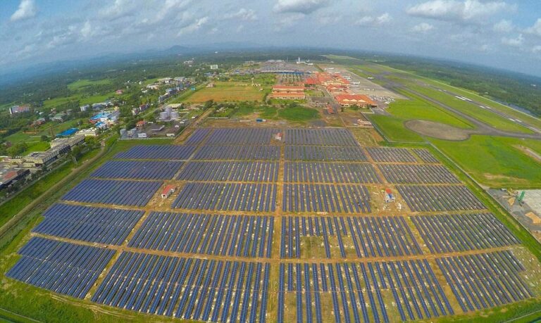 Paneles Solares Cerca de Aeropuertos: ¿Es Posible?
