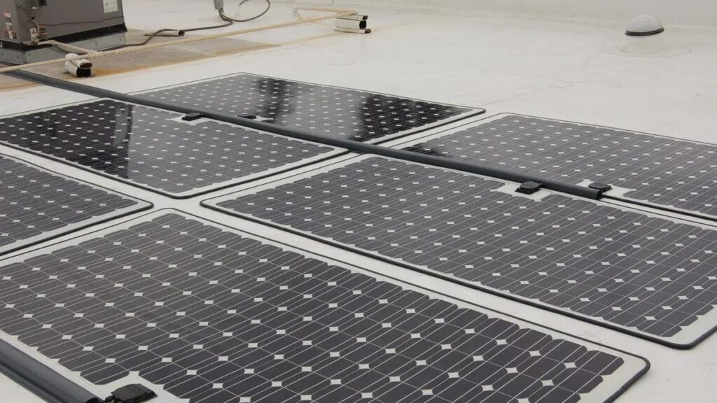 Paneles Solares Flexibles: Guía de Uso e Instalación