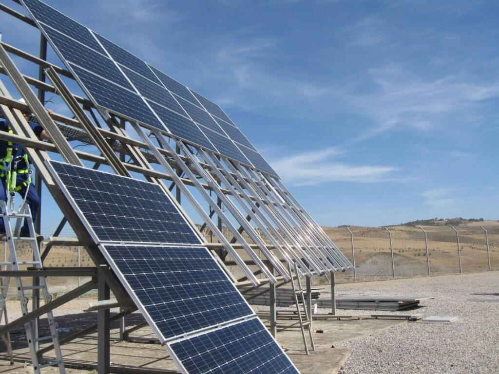 Conexión de Paneles Solares: Guía Completa