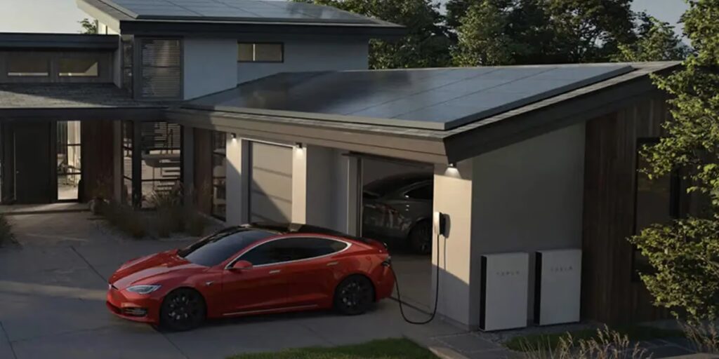 La Revolución Solar de Tesla Aterriza en México