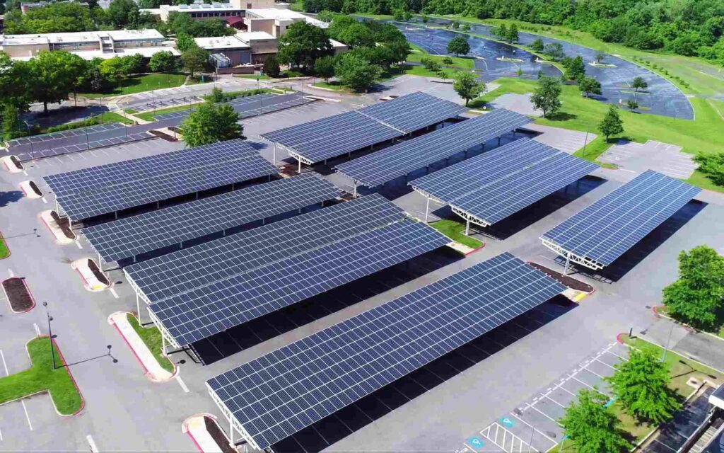 Estacionamientos Solares: ¿Por Qué No Hay Más?