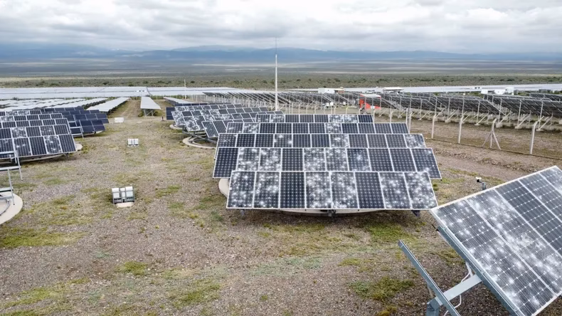 ¿Qué es el parque solar fallido en California?
