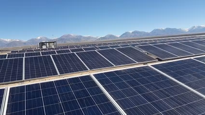 PARQUE SOLAR ESTANCIA GUAÑIZUIL