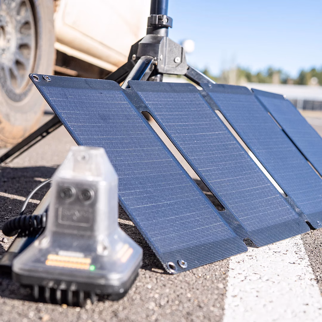¿Cómo se conecta un panel solar a una central eléctrica portátil?