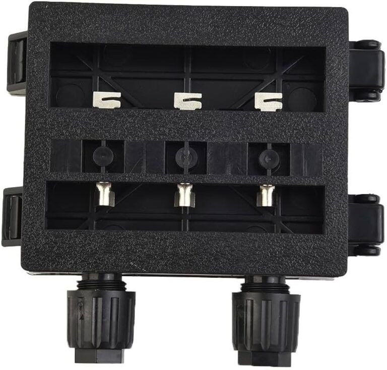 Caja de Conexiones: El Guardián del Panel Solar