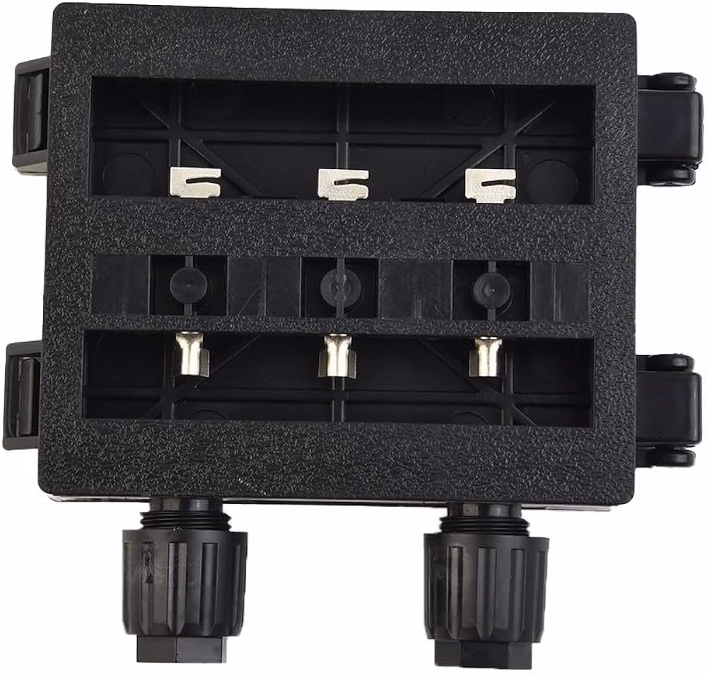 Caja de Conexiones: El Guardián del Panel Solar