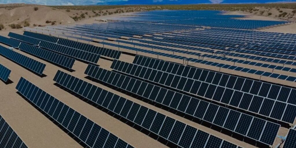 Vaca Muerta vs. Sol: El Futuro Energético