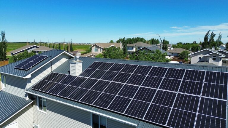 Paneles Solares en Alberta: ¿Una Inversión Brillante?