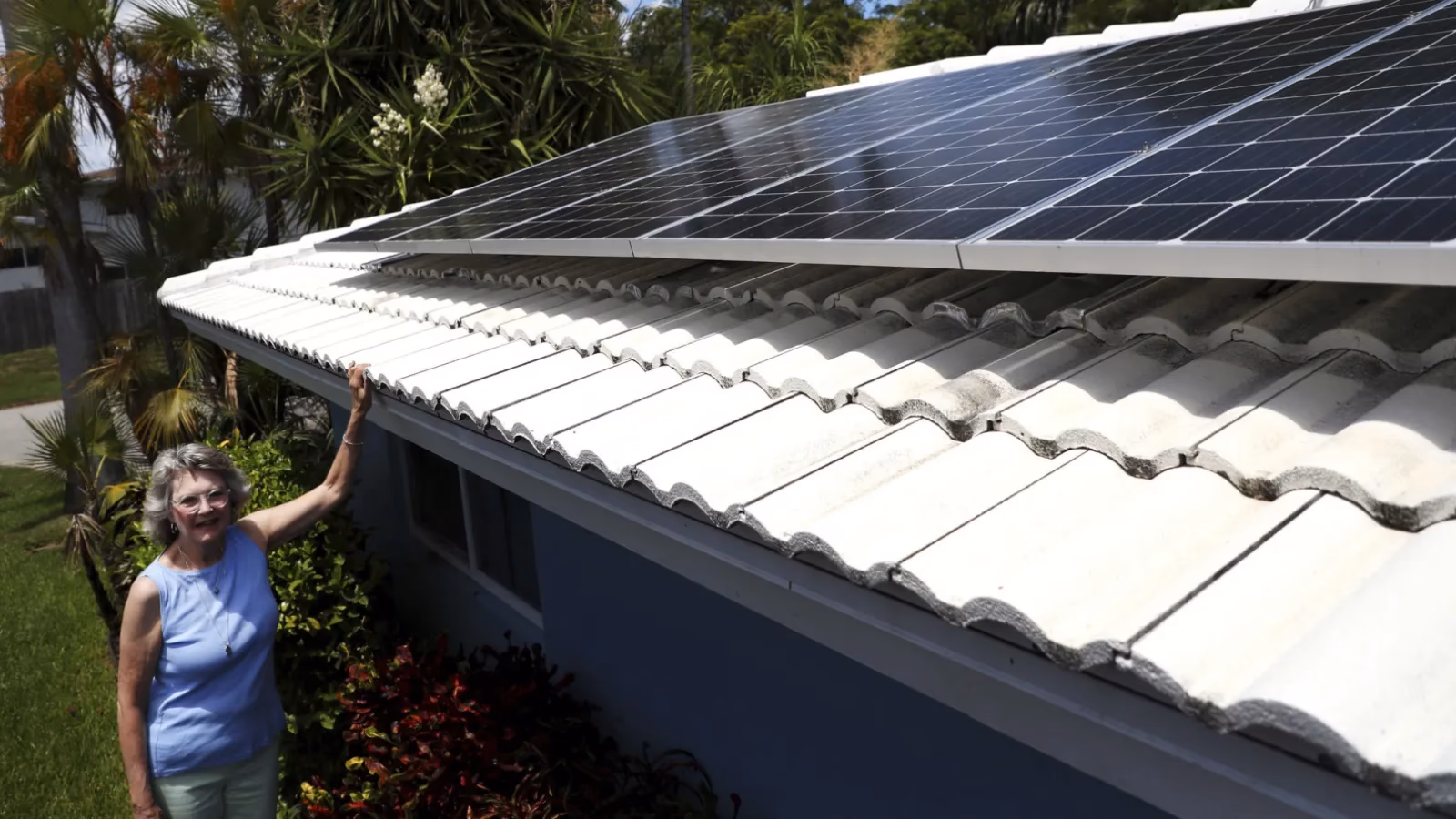 ¿Quién quitó los paneles solares de la Casa Blanca?