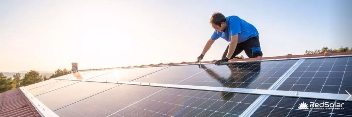 ¿Qué pasa si toco un panel solar?