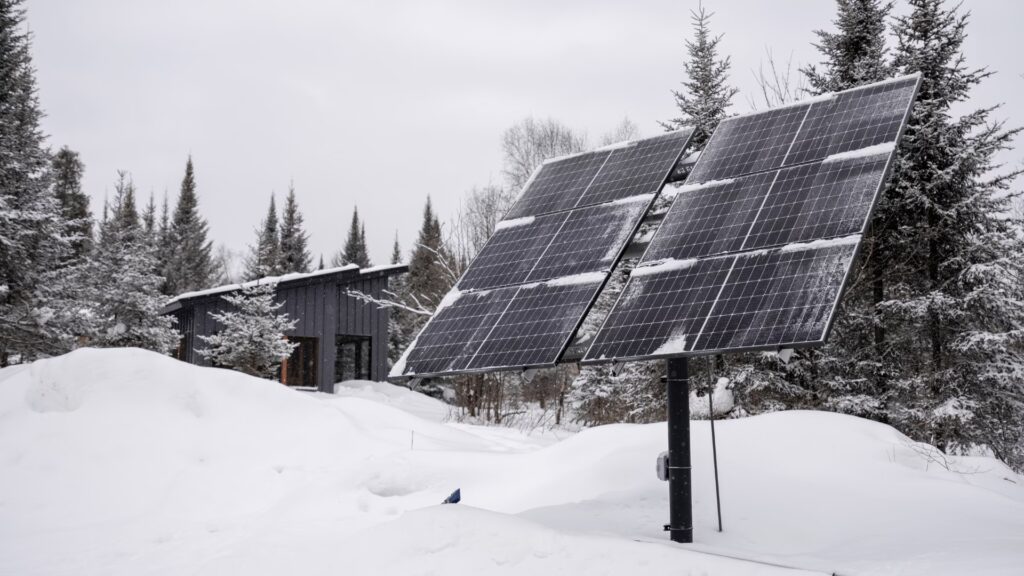 Paneles Solares en Invierno: ¿Debo Cubrirlos?