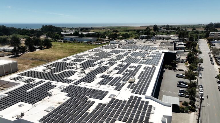 Cierre de Ivanpah: Lecciones de un Gigante Solar