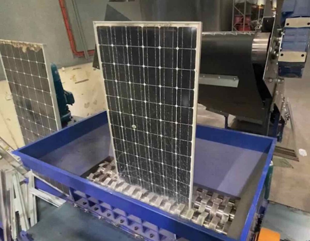 Reciclaje de Paneles Solares: El Futuro Sostenible