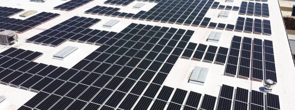 JinkoSolar: El líder mundial en paneles solares