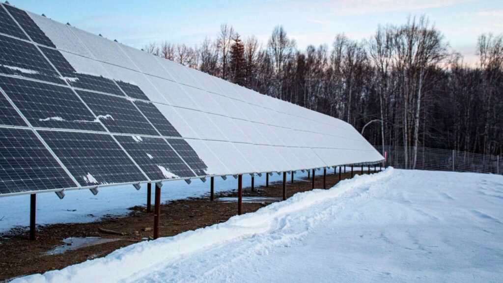 Paneles Solares en Alaska: ¿Valen la Pena?