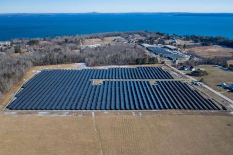 Coste Paneles Solares en Belfast: Guía Completa