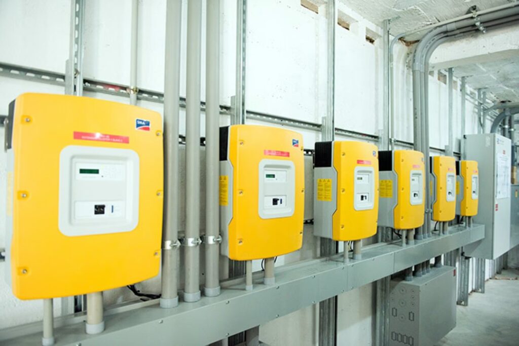 Más Allá del Panel: El Balance del Sistema Solar