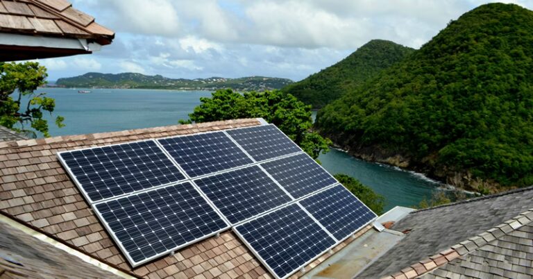 Jamaica: El Sol como Escudo ante los Apagones