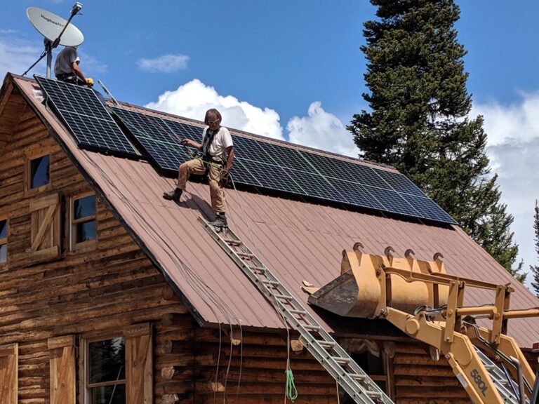 Energía Solar para tu Cabaña: Guía Esencial