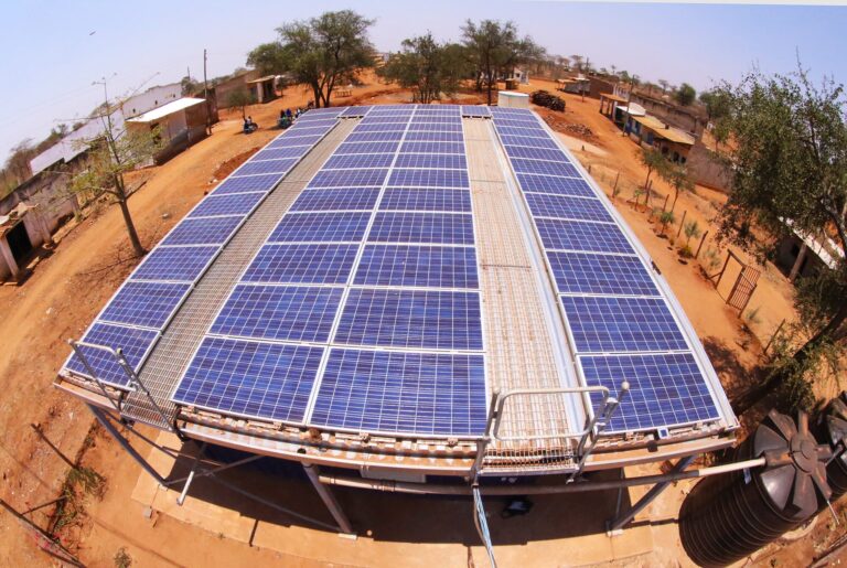 Energía Solar en Kenia: Costos y Guía Completa